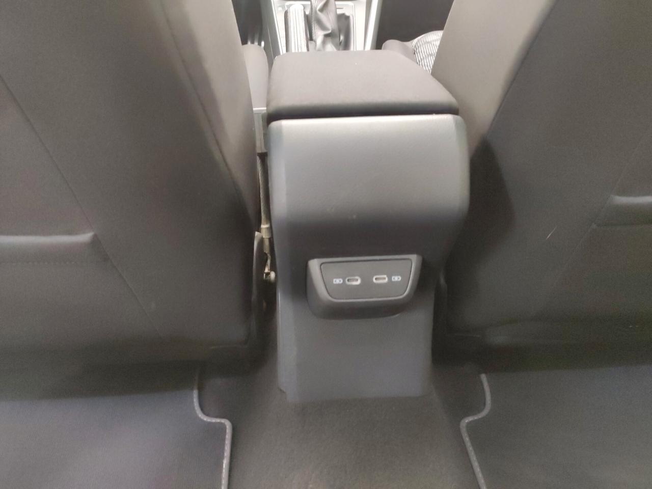 Volkswagen Taigo 1.0 TSI 115 CV DSG R-Line