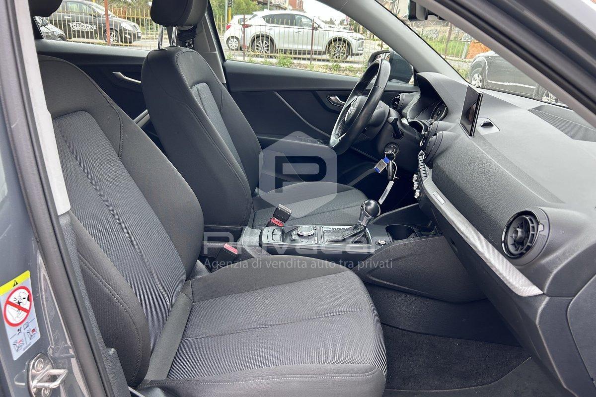 AUDI Q2 30 TDI S tronic Business