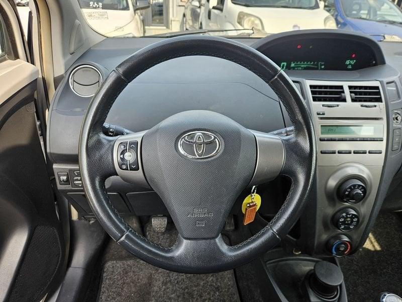 Toyota Yaris Yaris 5p 1.3 dual