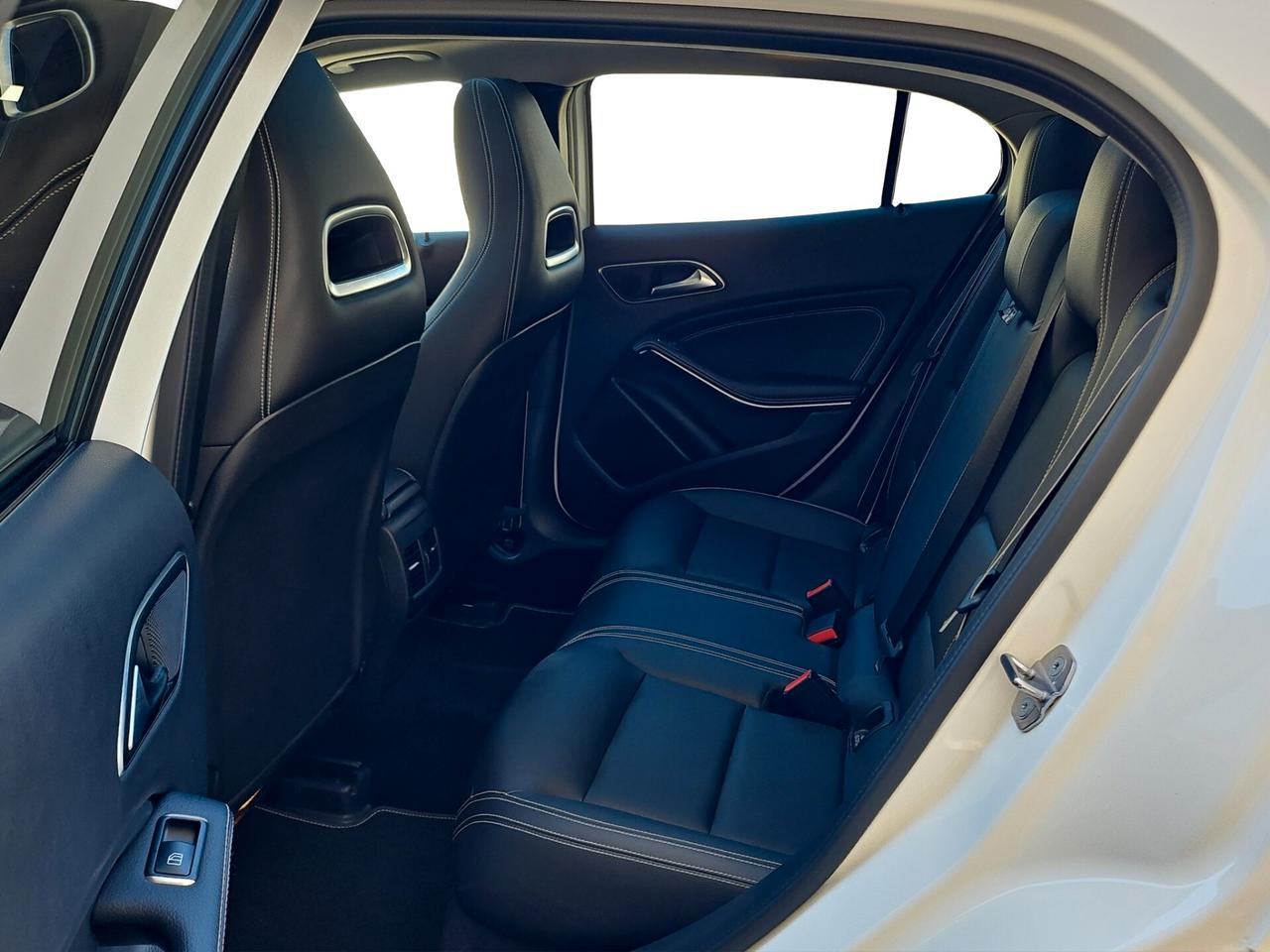 Mercedes-benz GLA 200 d Automatic Premium AMG FULL