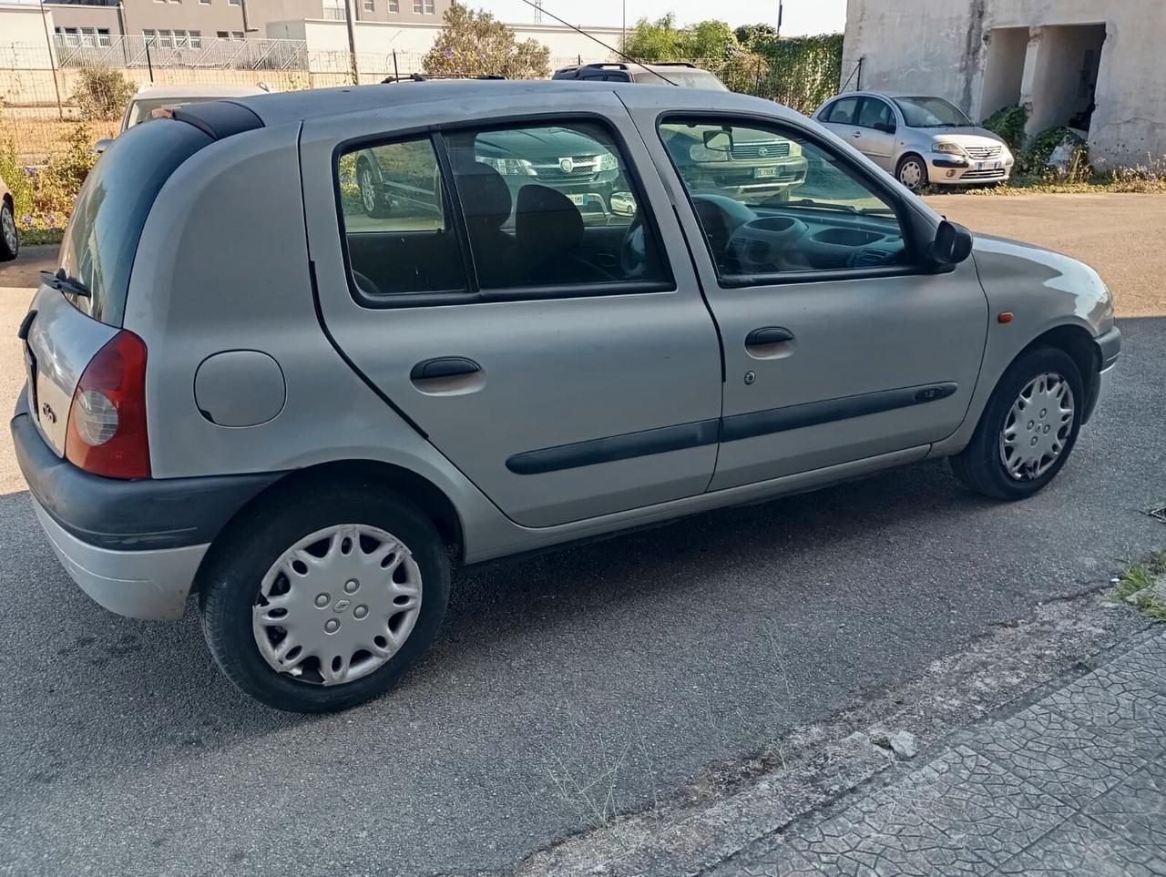 Renault Clio 1.2 cat 5 porte RT