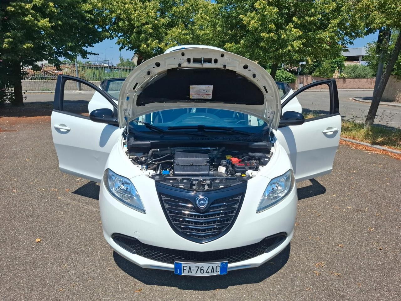 Lancia Ypsilon 1.2 GPL 126.000 KM NEOPATENTATI