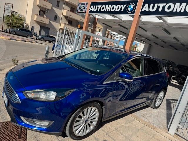 Ford Focus 1.5 TDCi 120 CV Titanium Navi-Tel-Wifi