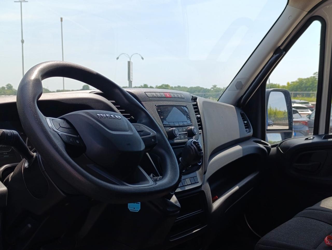 IVECO Daily 35 C16H3.0 3750 cab. HD