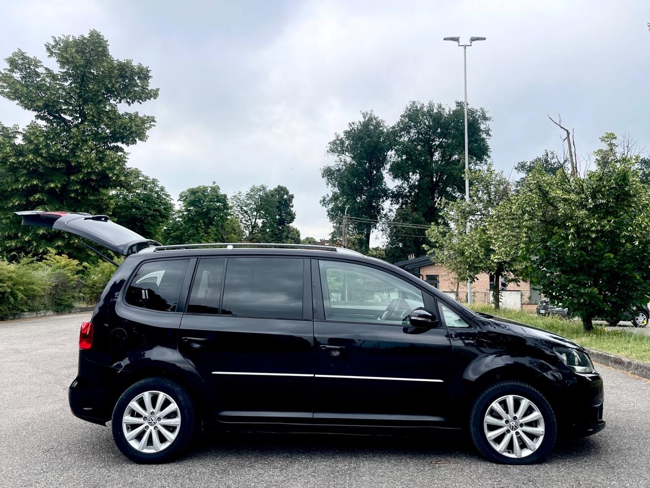 Volkswagen Touran 2.0 TDI 140 CV DSG Highline