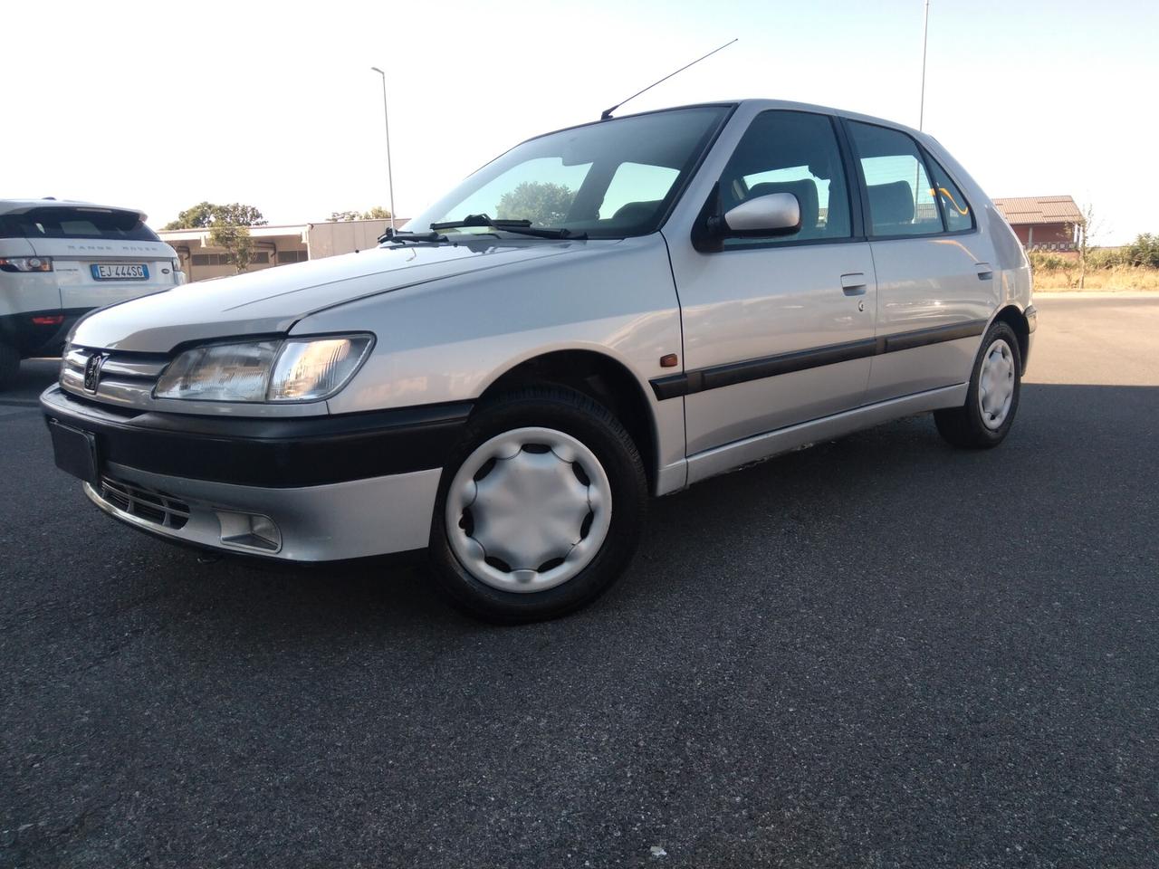 Peugeot 306 1.6i 88cv cat 5 porte XT x neopatentati