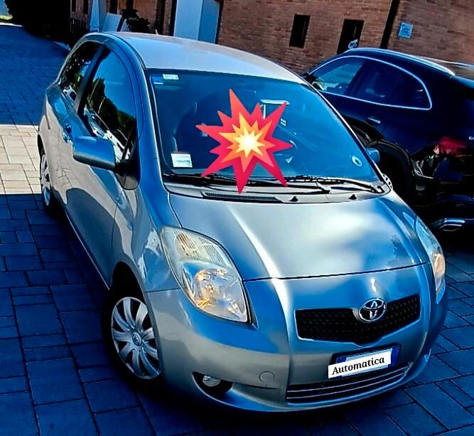 Toyota Yaris 1.3 3 porte M-MT Sol cambio automatico in arrivo ....
