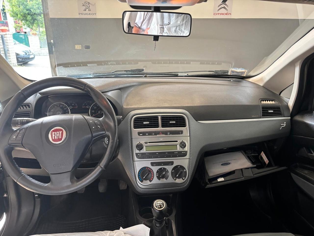 FIAT GRANDE PUNTO ANNO 2009 BZ GPL ADATTA NEOPATENTATI KM 190 MILA