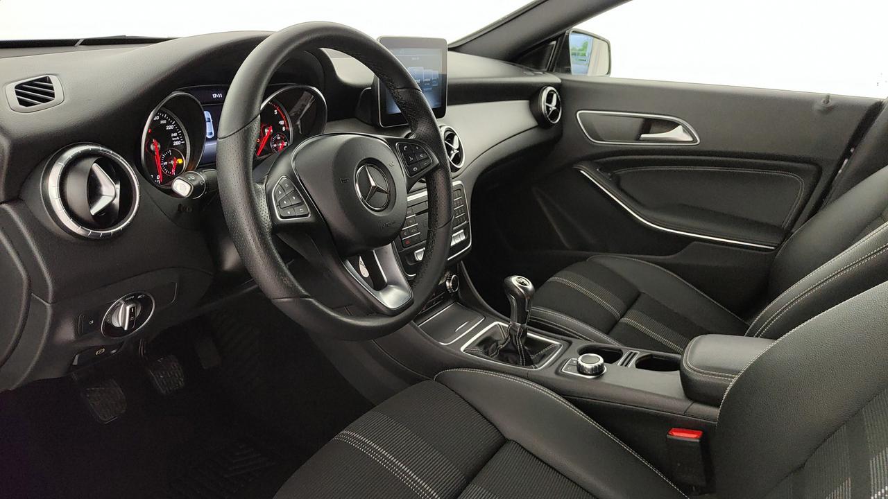 Mercedes-Benz CLA - C117 - CLA 180 cdi Sport