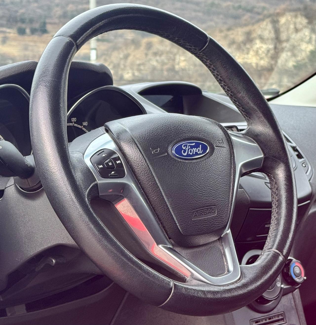 Ford Fiesta 1.5 TDCi 2016 Red Edition 102.000km