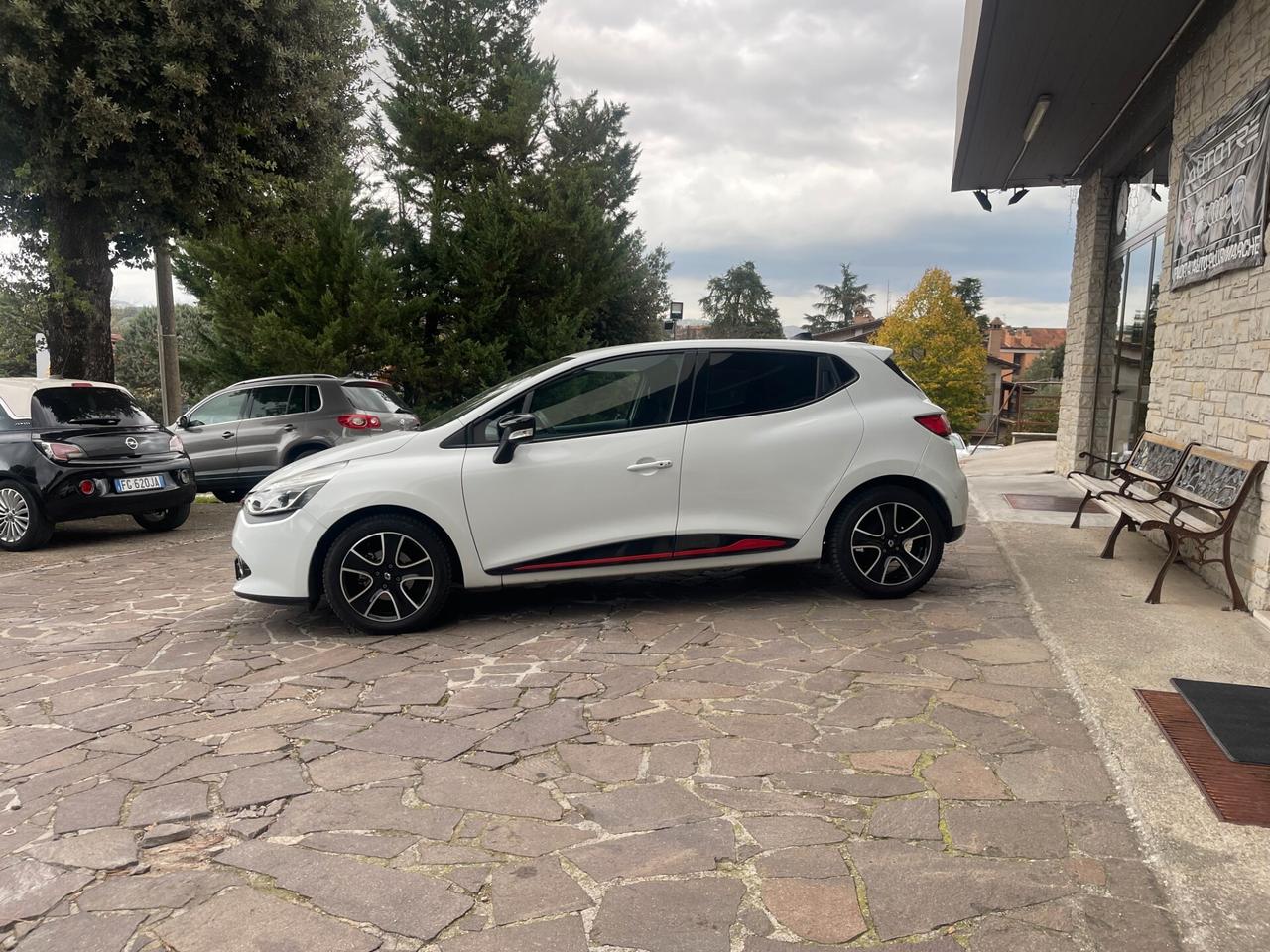 Renault Clio 1.5 dCi 8V 75CV 5 porte Costume National NEO PATENTATI