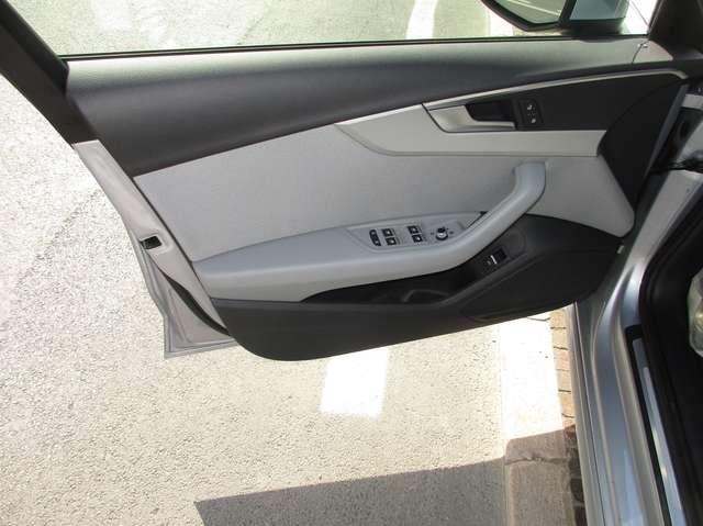 Audi A4 V 2019 Avant 35 2.0 tdi mhev Busines163cv s-tronic