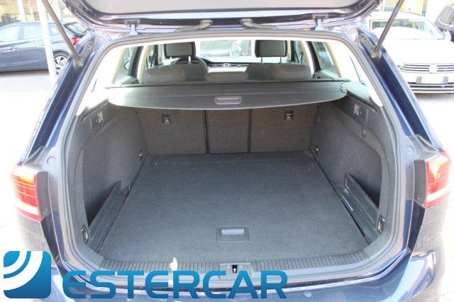 VOLKSWAGEN Passat Variant 1.6 TDI DSG Comfortline