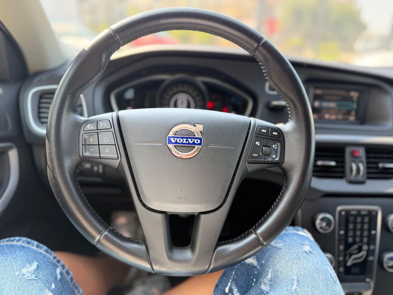 Volvo V40 Cross Country D2 1.6 Momentum