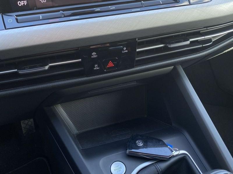 Volkswagen Golf 8 Life 2.0 TDI 116 CV