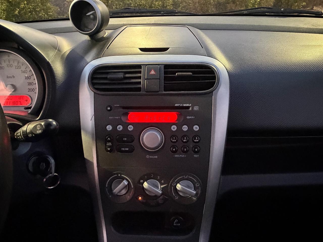 Suzuki Splash 1.0 GLS Safety Pack