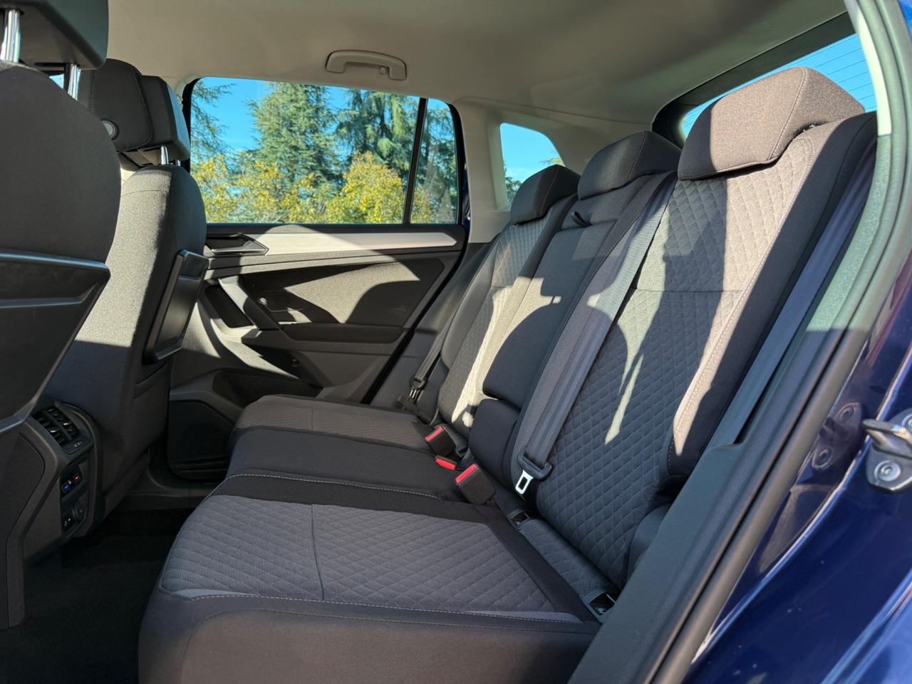 Volkswagen Tiguan 1.6 TDI |RADAR|LINE ASSIST