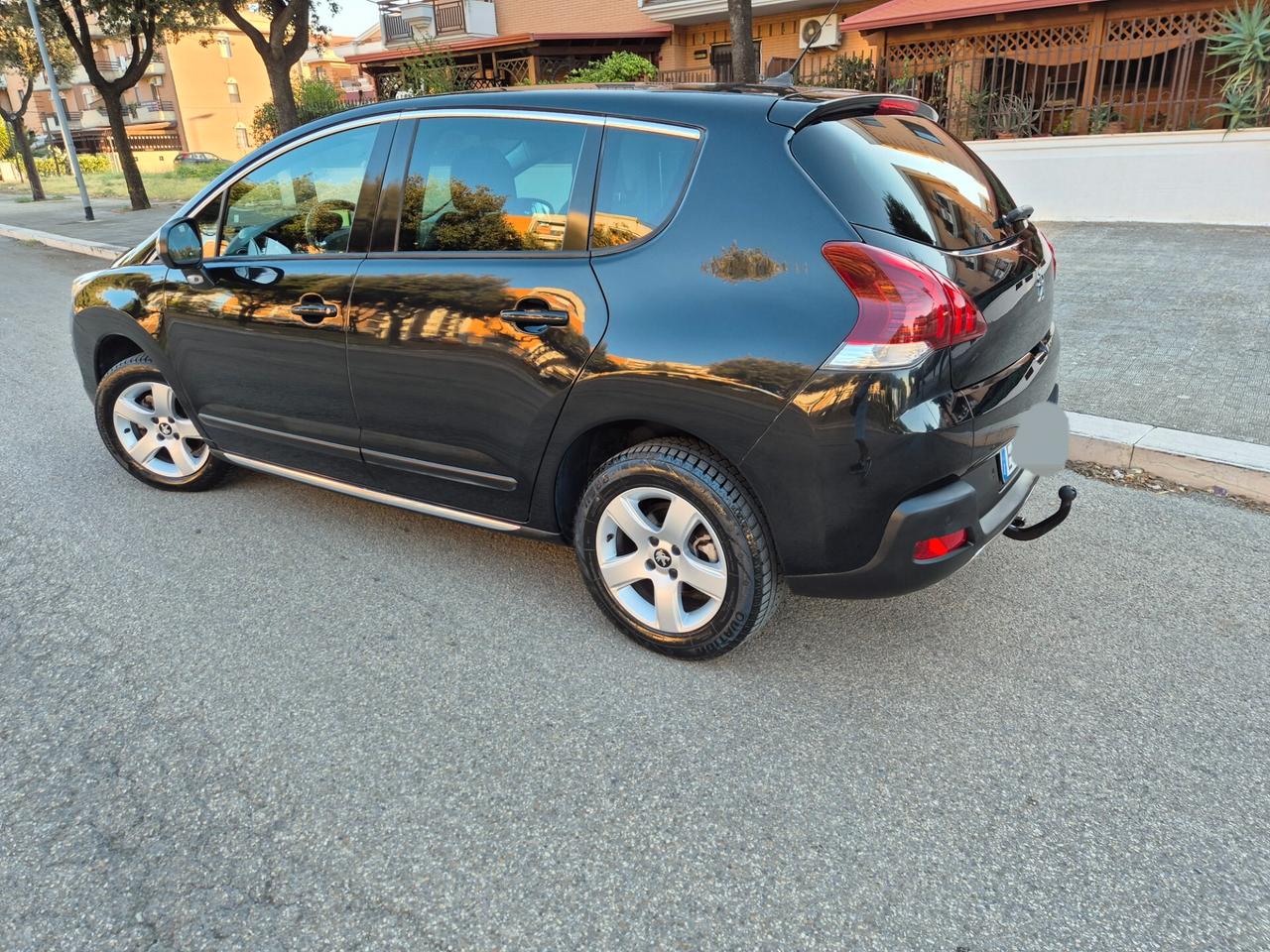 Peugeot 3008 1.6 hdi 115cv tetto panoramico 2016 gangio traino