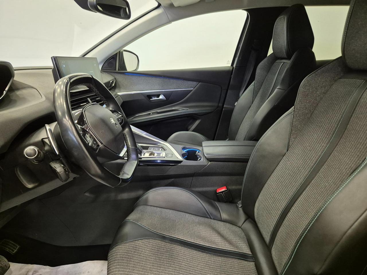 Peugeot 3008 1.5 bluehdi Allure s&s 130cv eat8 N1 - NEOPATENTATI - Cam - Carplay