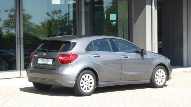 MERCEDES-BENZ A 160 d Automatic Business