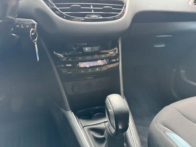 Peugeot 208 1.4 HDi 68 CV 5 porte Allure