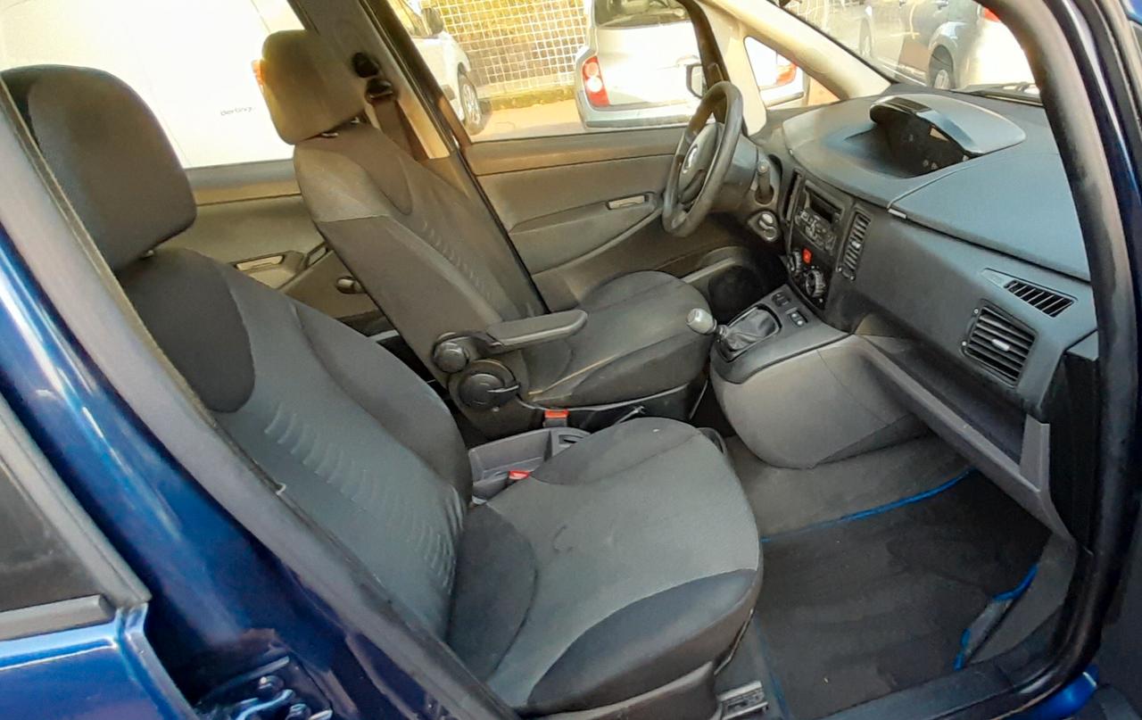 Fiat Idea 1.2 16V BlackLabel