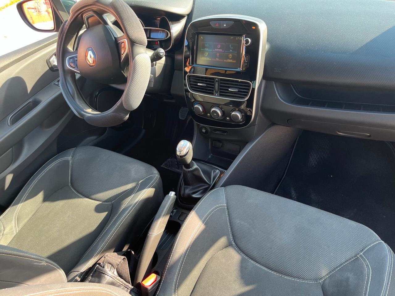 Renault Clio dCi 8V 90 CV 5 porte Moschino Intens
