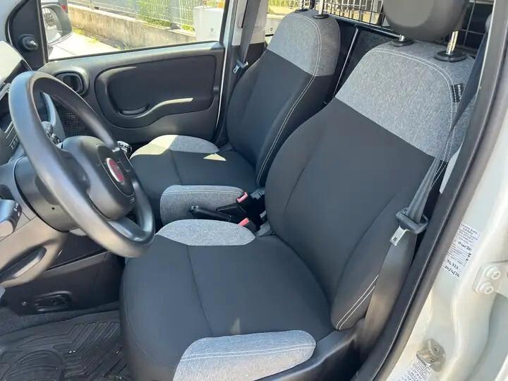 Fiat Panda 1.0 FireFly S&S Hybrid Garmin