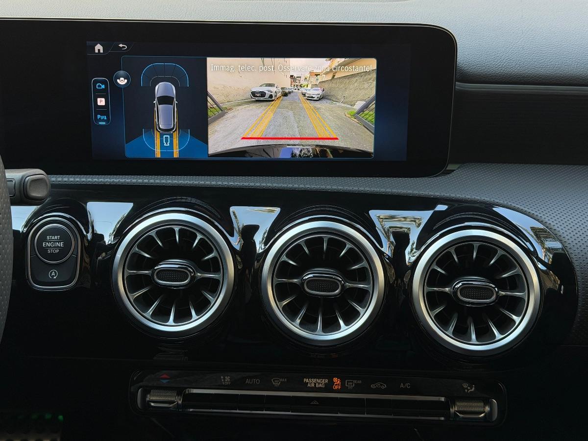 New Mercedes-Benz Classe A 180d Premium AMG Night Edition 116CV