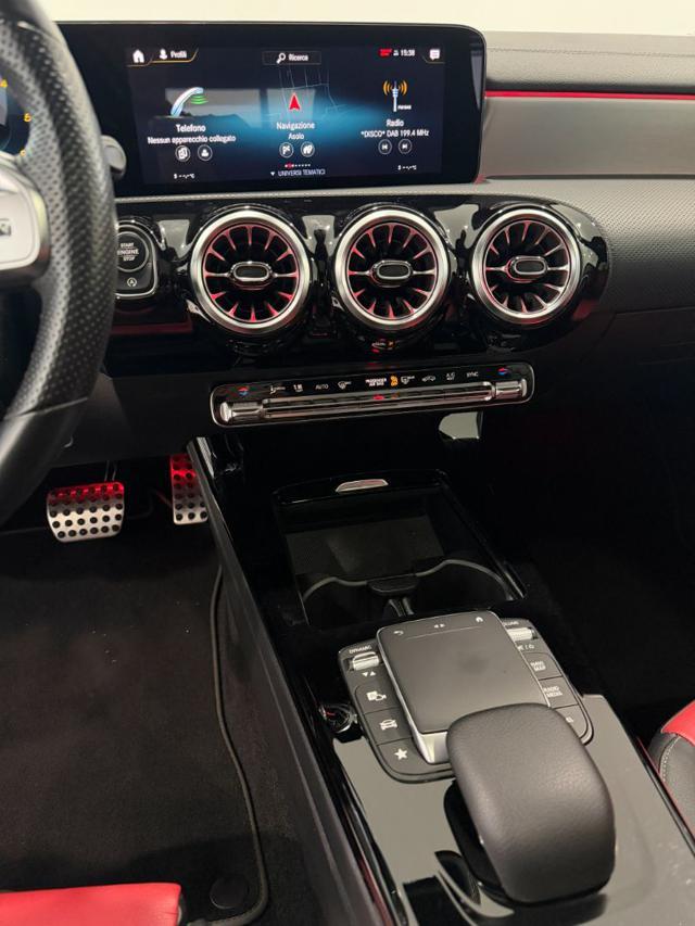 MERCEDES-BENZ A 200 d Automatic Premium AMG *Tetto panoramico*