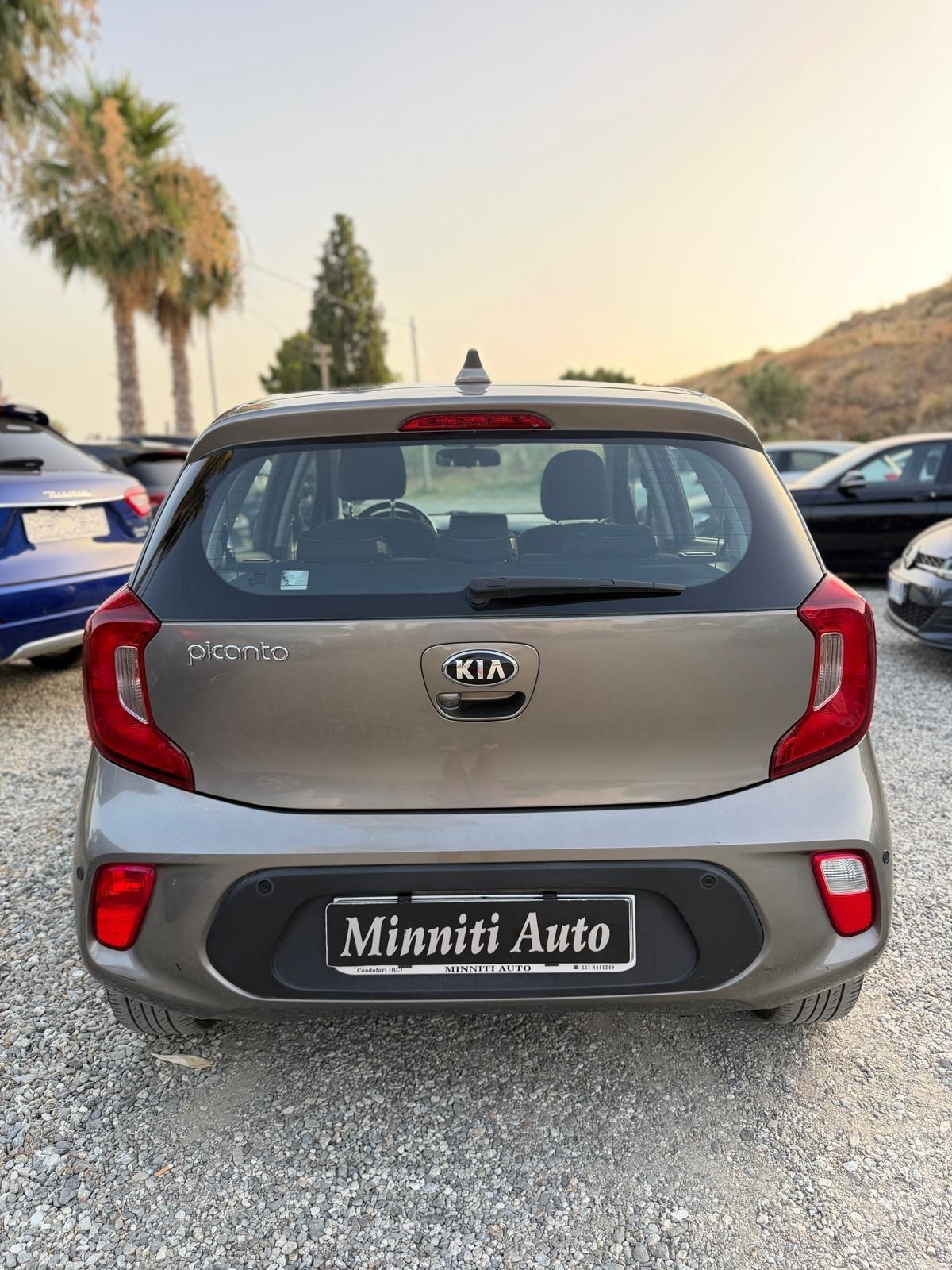Kia Picanto 1.0 12V 5 porte Cool