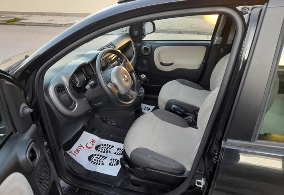 Fiat Panda 1.2 EasyPower Lounge GPL di serie