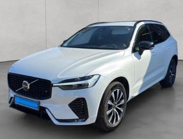 VOLVO XC60 B4 (d) AWD automatico Plus Dark N1Autocarro