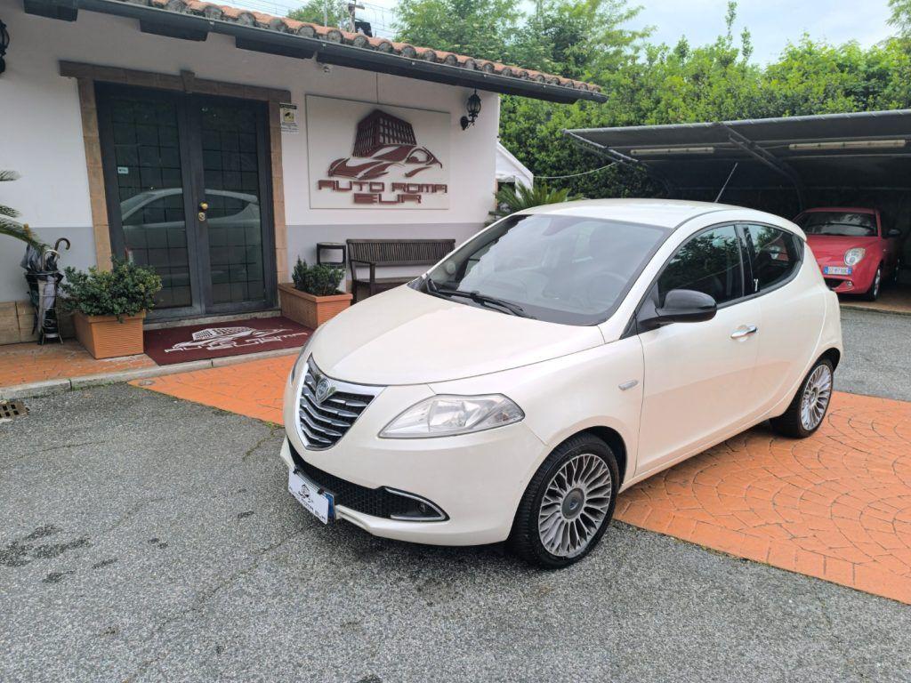 Lancia Ypsilon 0.9 TwinAir 85 CV 5 porte S&S Gold TAGLIANDATA!