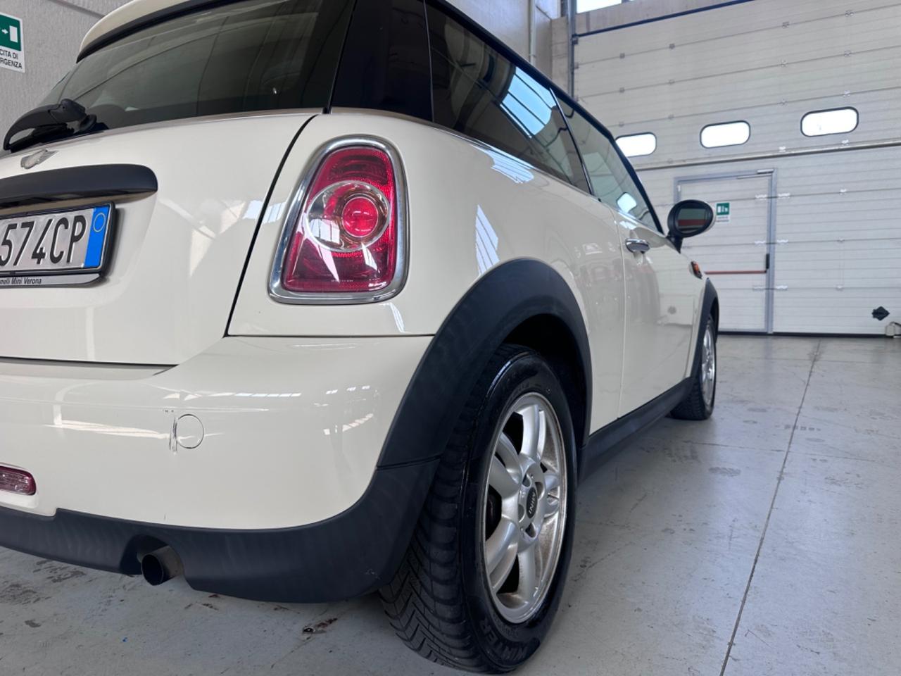Mini 1.6 16V One (55kW)