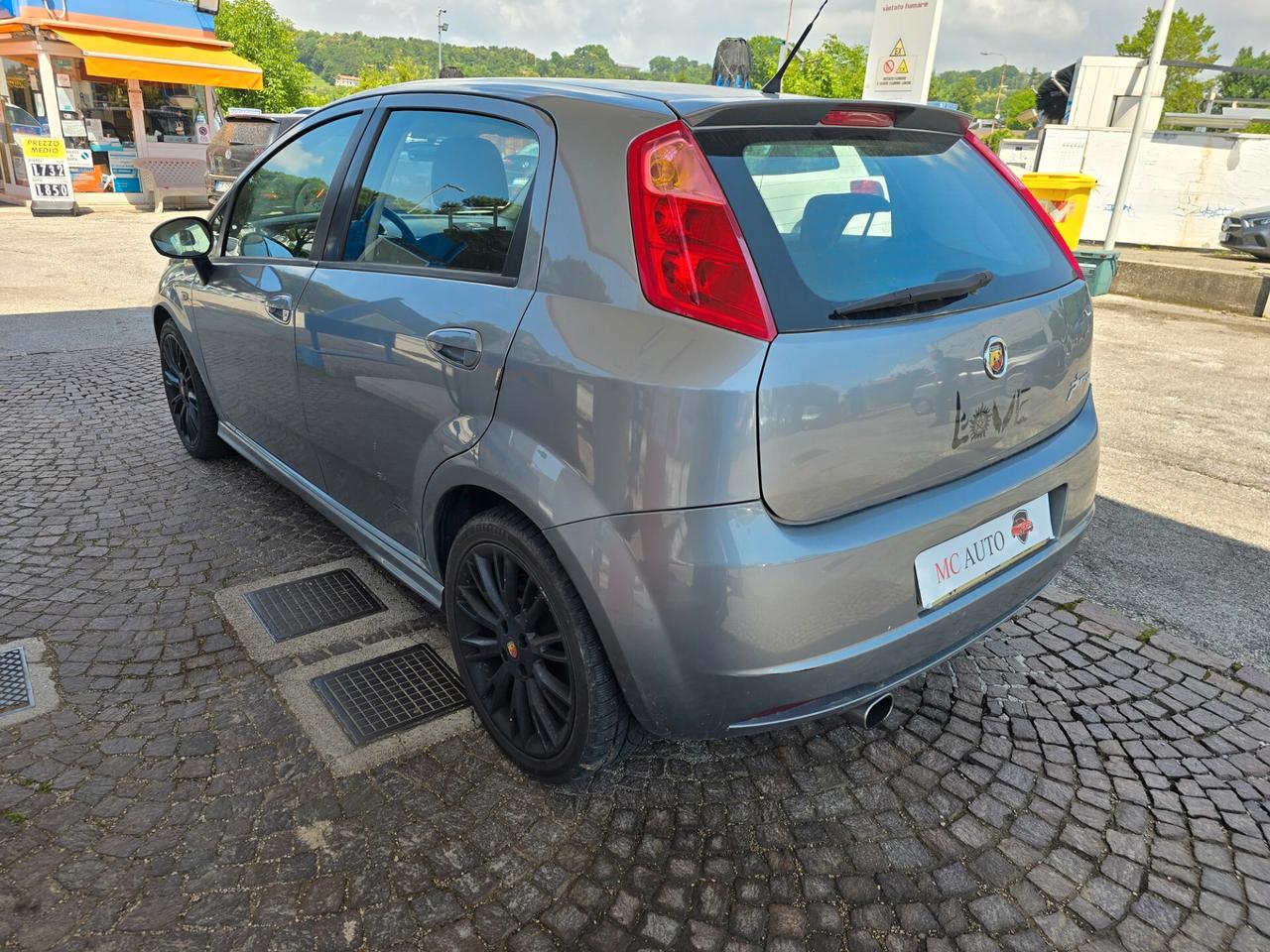 Fiat Grande Punto 1.4 T-jet Sport con 238.000km