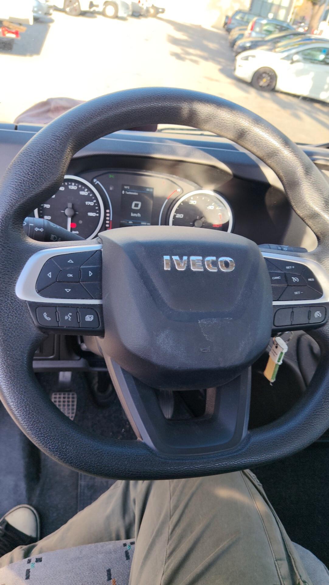 Iveco Daily 35 C14 3000 Cab con cassone ribaltabile