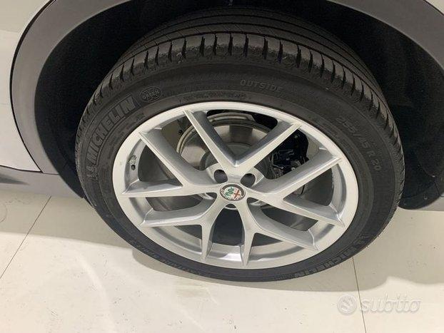 Alfa Romeo Stelvio 2.2 TD 210CV AT8 Q4 EXECUTIVE