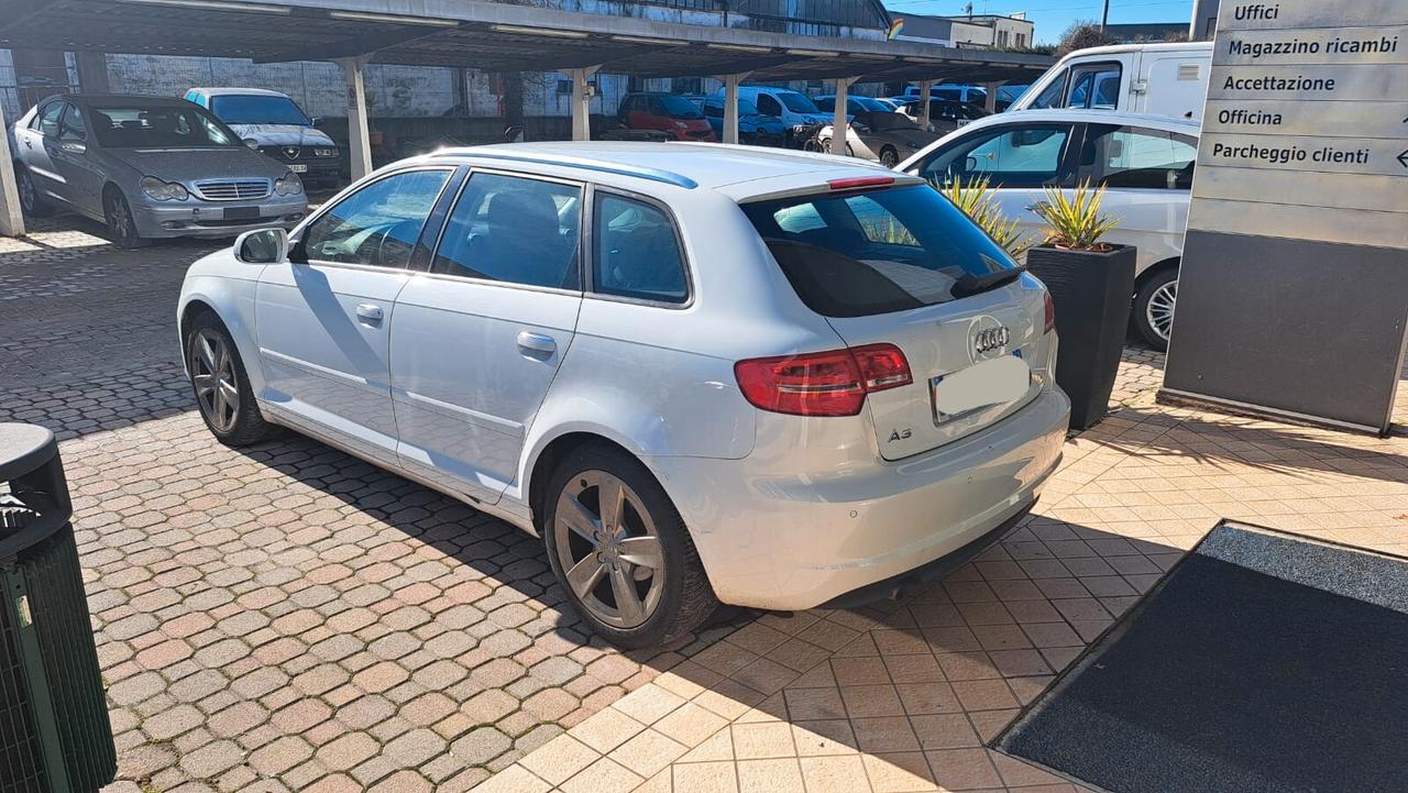 Audi A3 SPB 1.6 TDI 105 CV CR Ambition