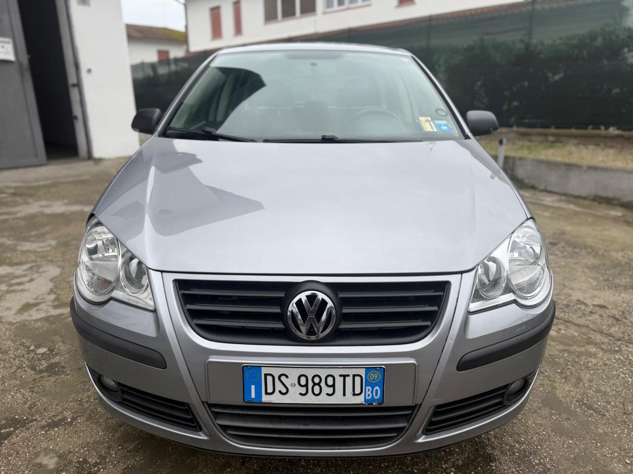 Volkswagen Polo 1.4 5P. 2009 POCHI KM NEOPATENTATI