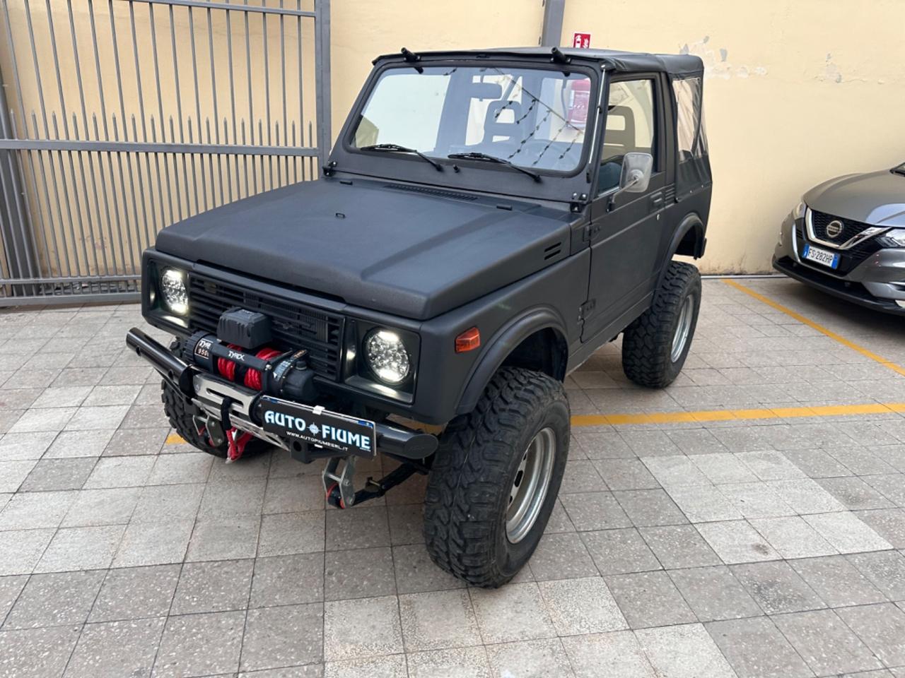 Suzuki SJ Samurai SJ410 Berlina Sport