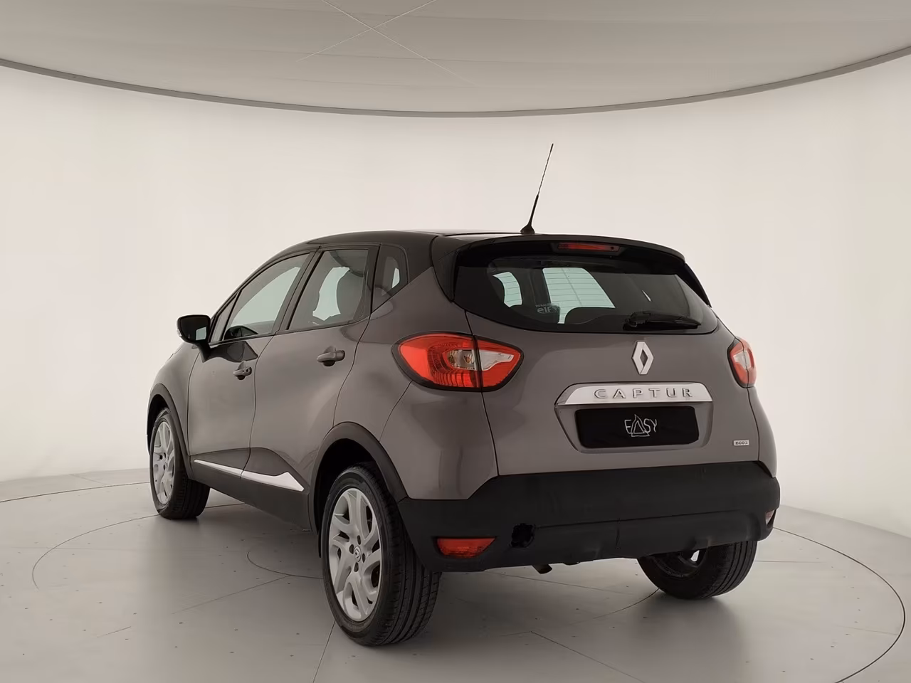Renualt Captur 1.5 dci Zen 90cv E6 *102.000 KM*