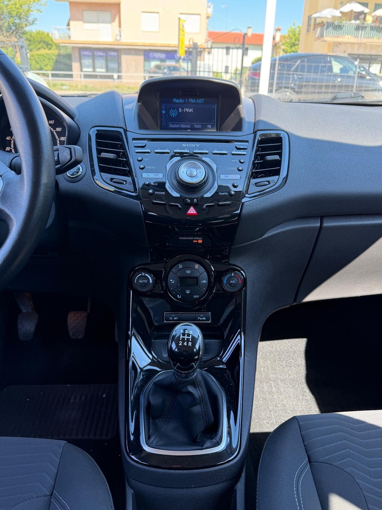 Ford Fiesta 5 porte Titanium Neopatentati