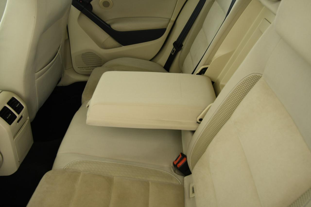 VOLKSWAGEN Golf 5p 2.0 tdi Highline 140cv dsg X COMMERCIANTI+BLUETOOTH