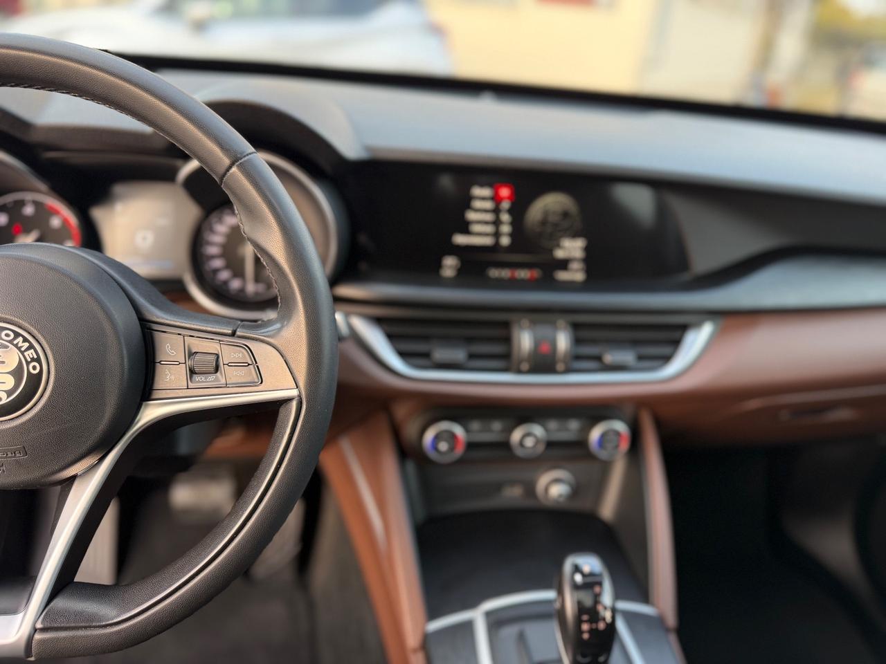 Alfa Romeo Stelvio 2.2 Turbodiesel 210 CV AT8 Q4 Executive