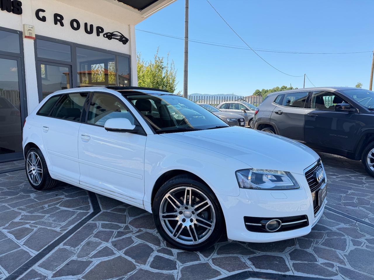 Audi A3 SPB 1.6 TDI 105CV Attraction Tetto Apribile