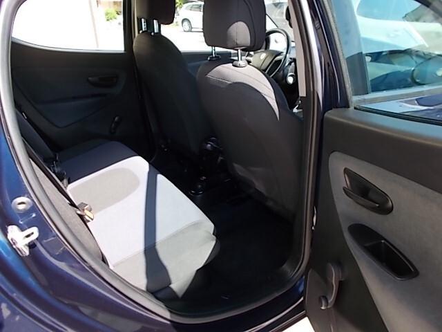 Lancia Ypsilon 1.0 FireFly 5 porte S&S Hybrid Ecochic Gold