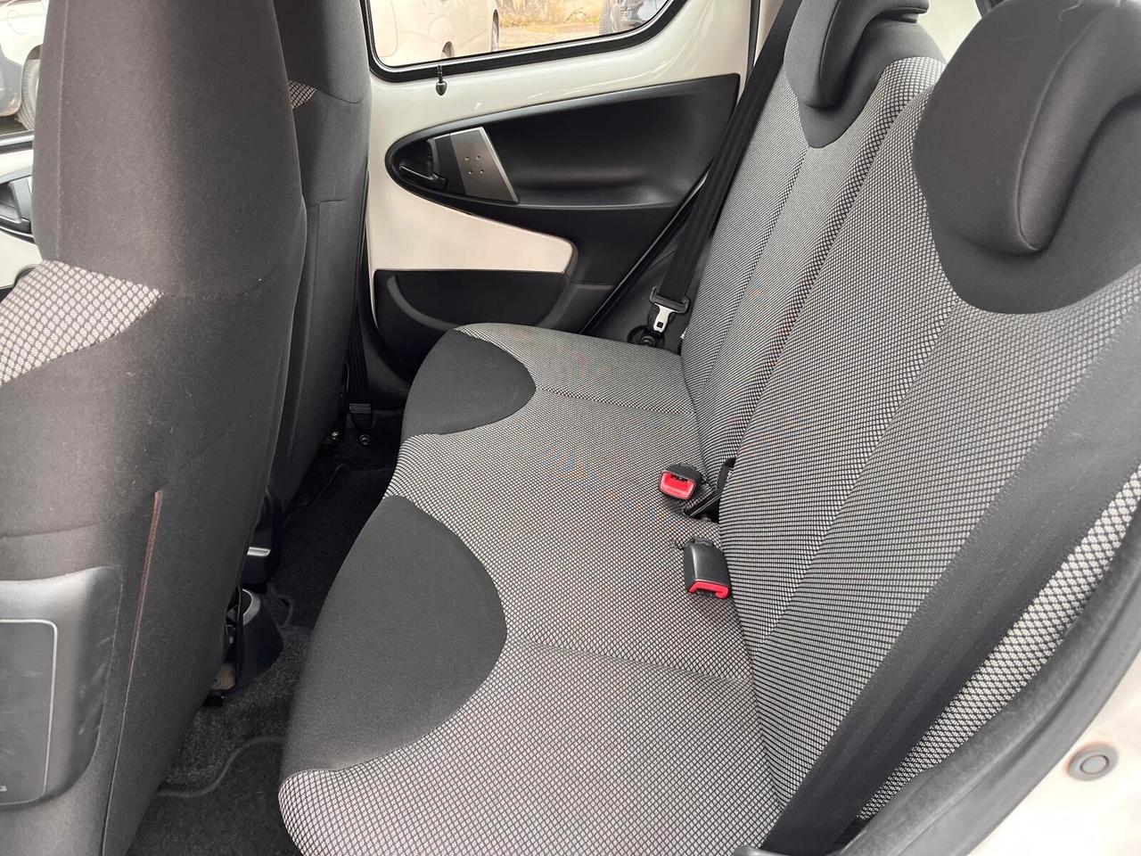 Toyota Aygo 1.0 12V VVT-i 3 porte Active Connect