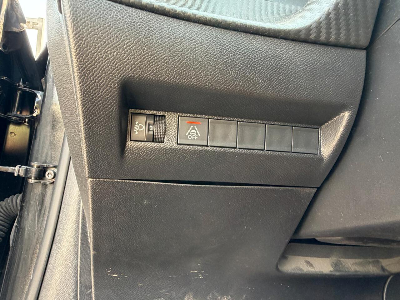 PEUGEOT 208 ANNO 2022 1.2 BENZINA 75 CV *SINISTRATA