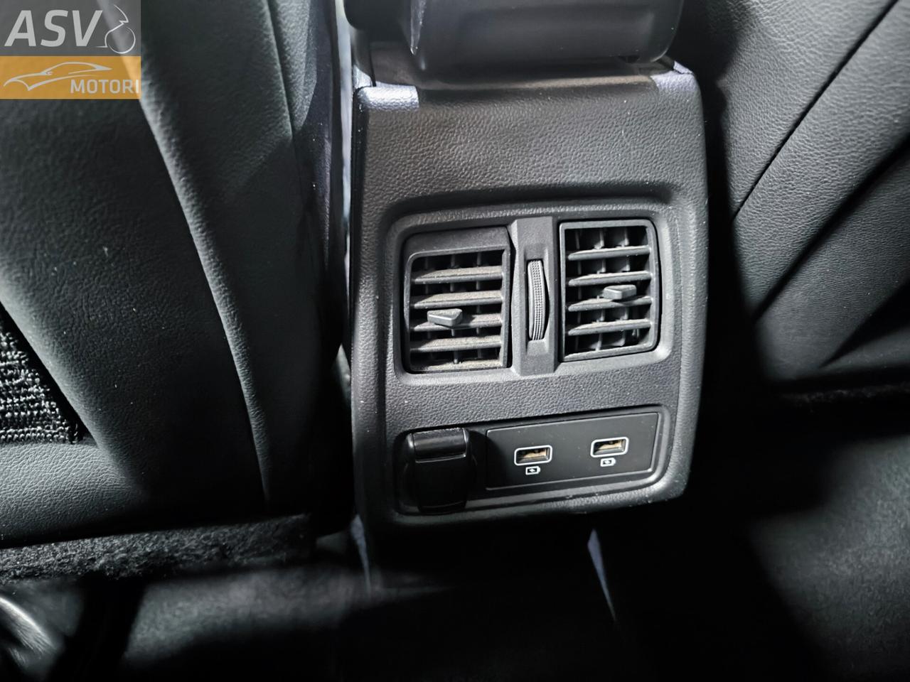 Renault Captur Plug-in Hybrid E-Tech 160 CV Intens